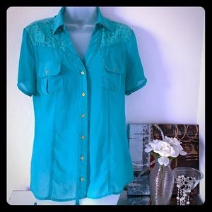 Green 2b bebe blouse